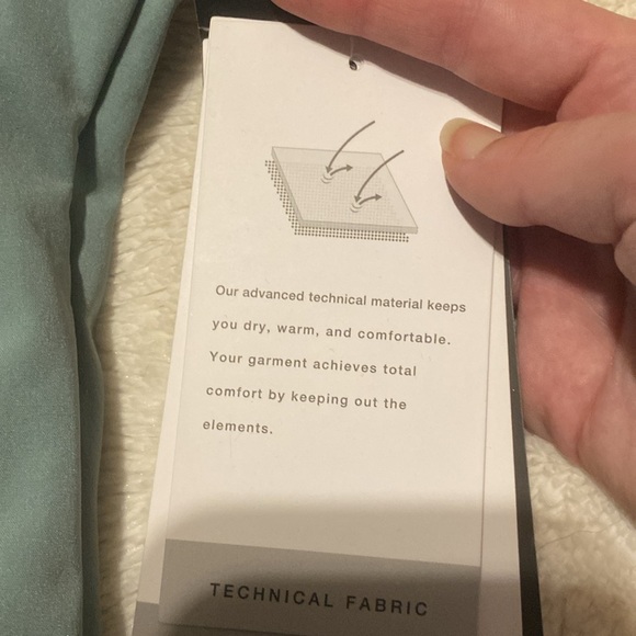 Teal women’s new with tags winter vest with zippered pockets - Picture 7 of 11